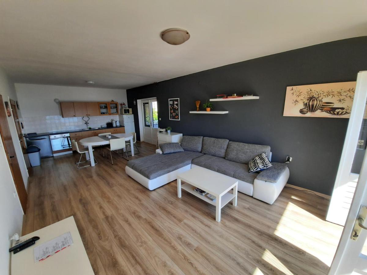 Sea View Nona Apartment Crikvenica Exteriör bild